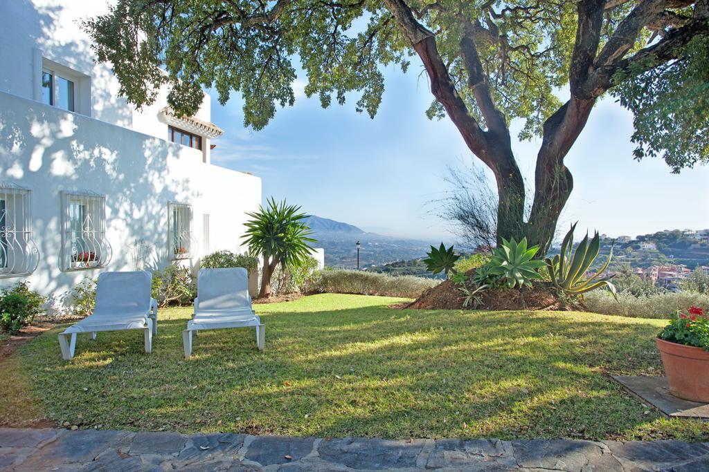 Apartment Jacarandas De Elviria Marbella Esterno foto