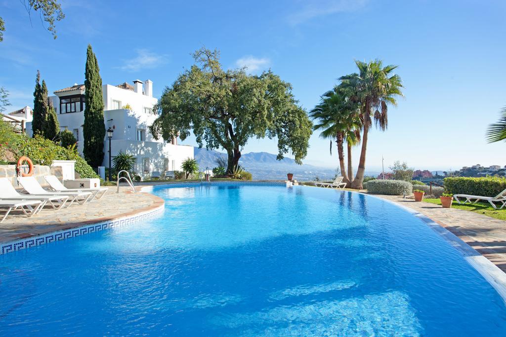 Apartment Jacarandas De Elviria Marbella Esterno foto