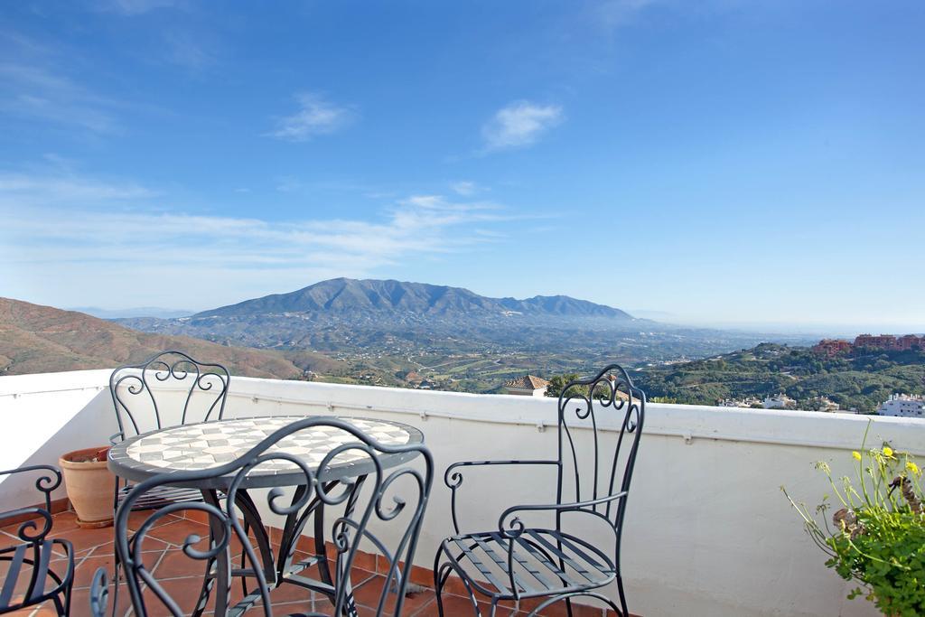 Apartment Jacarandas De Elviria Marbella Esterno foto