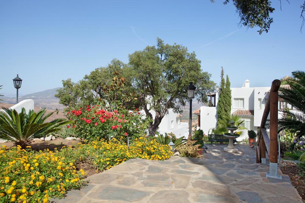 Apartment Jacarandas De Elviria Marbella Esterno foto